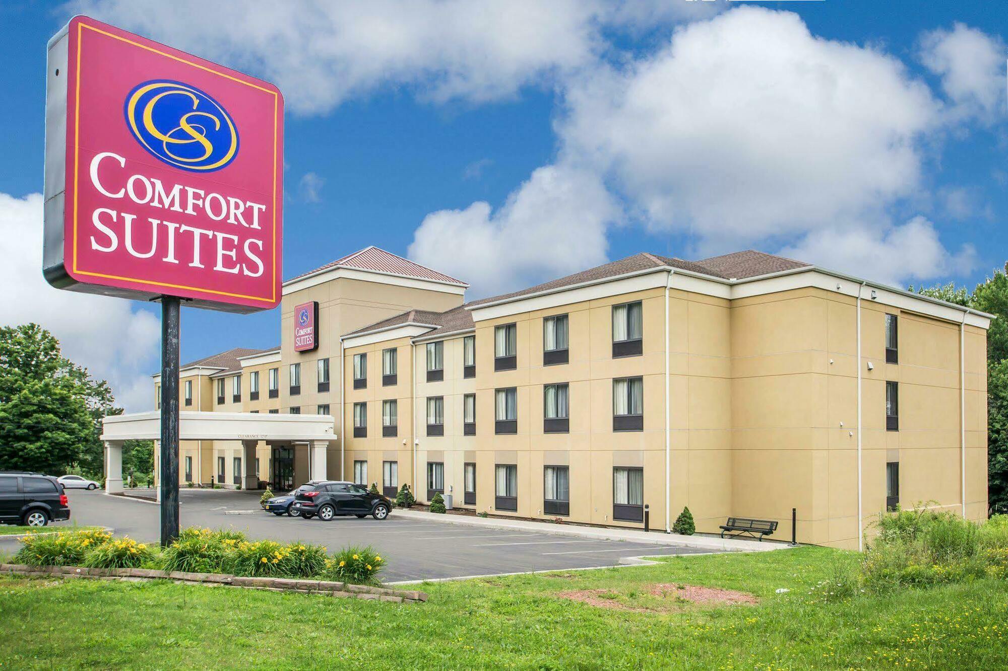 University Inn Vestal Exterior photo